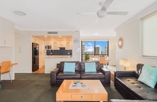 Coolangatta Apartment | Calypso Towers 901 - Coolangatta Beachfront - Min. 3 night stays!