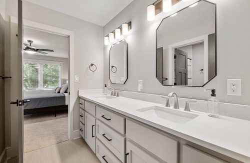 Prairie Village House | Cambridge - Pristine Home + Walk to PV Shops
