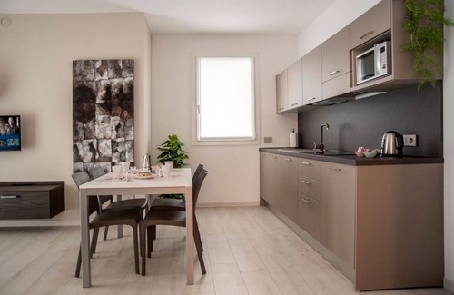 Borgo Roma Apartment | CAMELOT APARTMENT RED3