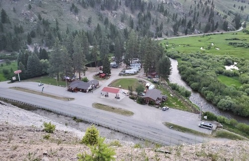Ravalli County RV Rental | CAMP SULA - RV SITE 14 - back in