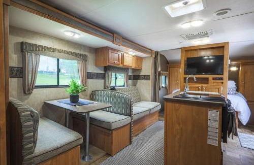 Harrison House | Camper- Relaxing Space After a Day of Hiking