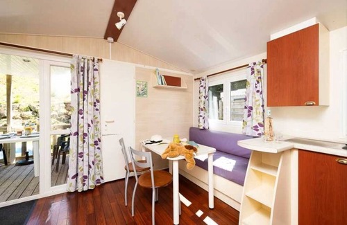 Montpon-Menesterol House | Camping 3 étoiles - Piscine - ccba0bc