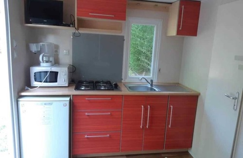 Deols House | Camping 3 étoiles - Piscine - ccaehgb