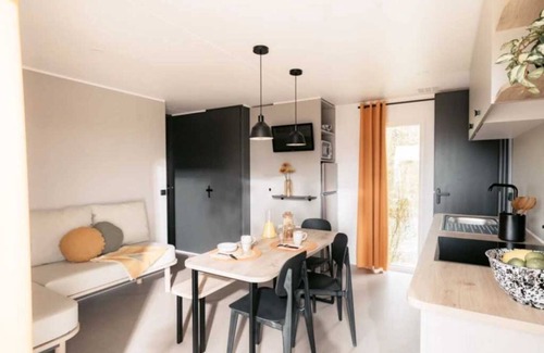 Plobannalec-Lesconil House | Camping 3 étoiles - Parc aquatique - ccafega