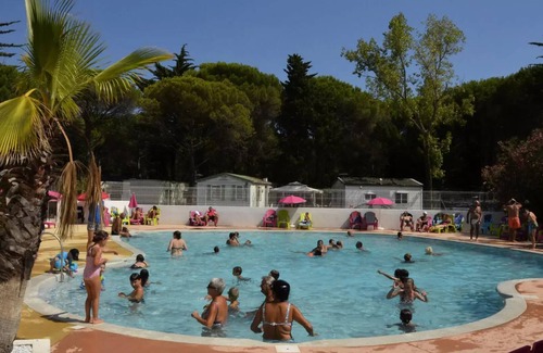 La Petite Motte House | Camping Maïana Resort* - Cottage Privilege 6 rooms 10/14 people air-conditioned - TV