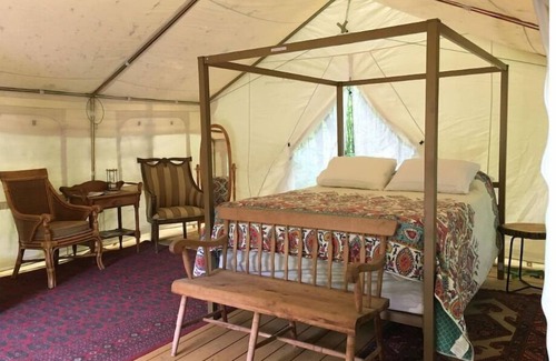 Rushville Bed & Breakfast | Cana Tent & Breakfast (FLX Glamping for 2+)