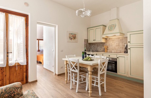 Greve in Chianti Apartment | Canaiolo holiday home with mini-pool in the center of Greve in Chianti