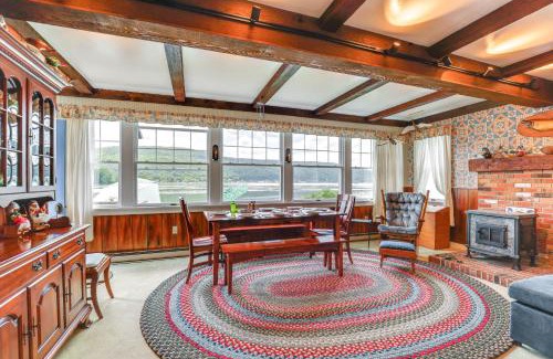 Middlesex House | Canandaigua Lakefront Gem with Dock and Boat Slip