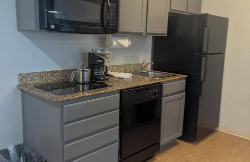 Loveland Hotel | Candlewood Suites Loveland by IHG