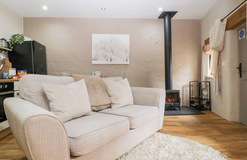 Blackmill Cottage | Caner Bach Lodge
