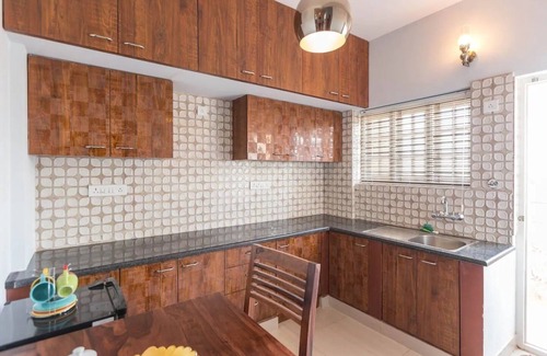 Bengaluru House | Canopy House, 2BHK 4th Floor, Manyata Tech Park, Opp Reliance Super market!