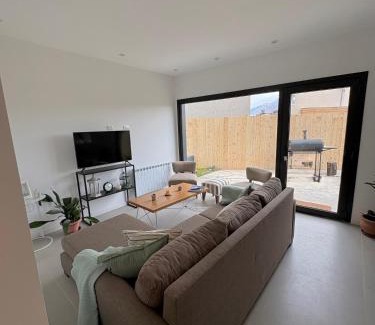Esquel House | Cantera Tempo 2