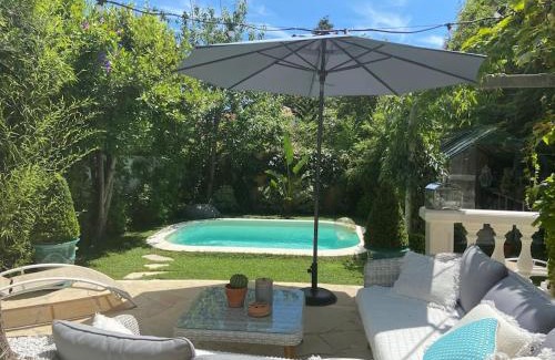Cap-d'Antibes Villa | Cap d'Antibes 50m from the beach 3 bedrooms/Pool