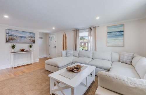 Hyannis House | Cape Escape