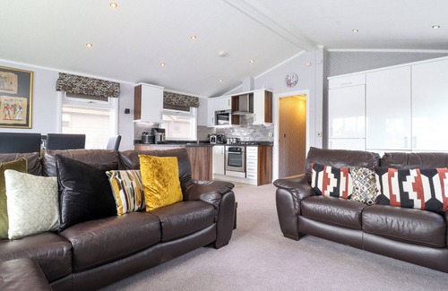 South Lakeland Leisure Village Cottage | Capenwray