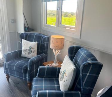 Lochgelly House | Capledrae Farmstay Shepherds Huts