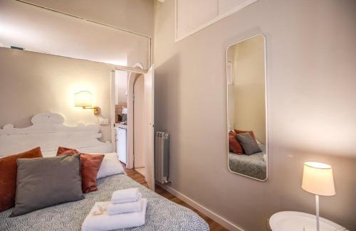 Rione VI Parione Apartment | Cappellari Campo dei Fiori int 3