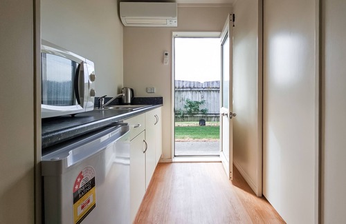 Gisborne Hotel | Captain Cook Motor Lodge