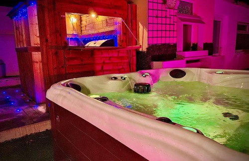 South Shore House | Captivating 4-bed Hot Tub House in Blackpool