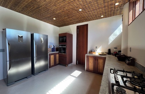Caraiva House | Caraíva Paradise Luxury Villa – 7 Suites, Infinity Pool, Jacuzzi, Sauna & Staff