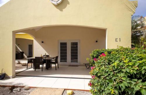 Playa Apartment | Caracara E1 Relax & Dive Resort Bonaire Village