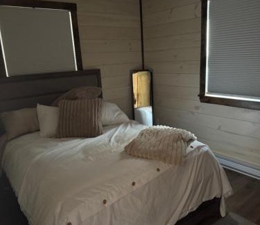Mechanic Settlement Cabin | Cardwell cabins