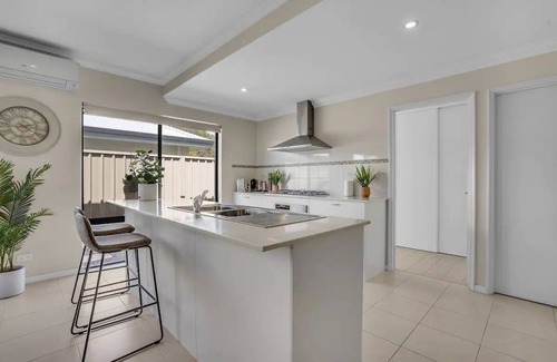 Busselton House | Carey Beach Retreat