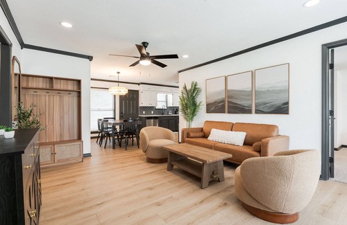 Central Oklahoma City House | Carlisle Ct - 4BD In The Village