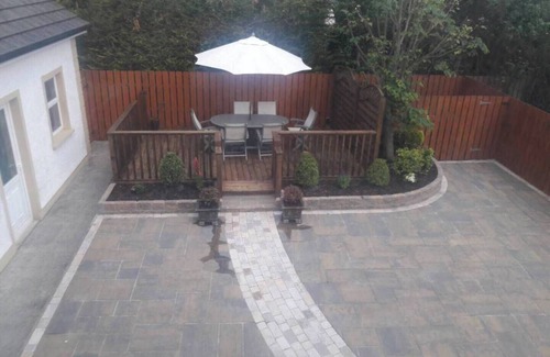 Carndonagh House | Carndonagh - 3-Bedrooms - Sleeps 6/7 - Garden