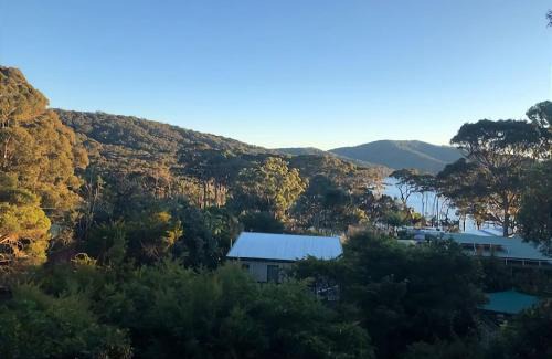 Depot Beach House | Carr Street Murramurang National Park managed by Batemans Bay Accom