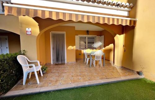 El Perello House | Casa adosada junto a la playa de El Perelló