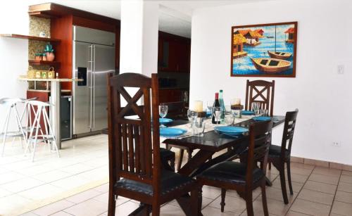Punta Las Marias House | Casa Almendro