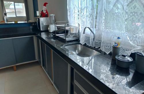Pontal de Santa Marina House | Casa ampla com fácil acesso as Praias e Shopping