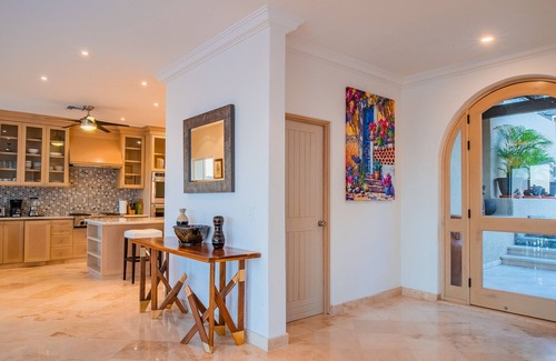 Pedregal Villa | Casa Angel: Ocean view by Pedregal—Free Breakfast + Concierge Credit