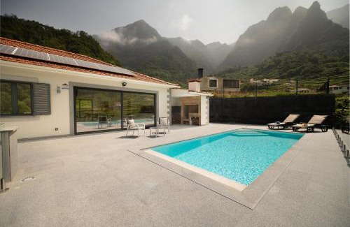 Sao Vicente House | Casa Avô da Pedra, By OP