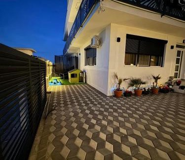 Navodari House | Casa Belle