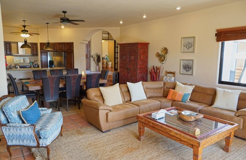 Cabo Bello Villa | Casa Bugambilias - 4 Bedroom Villa in Santa Carmela, NEW Private Pool!