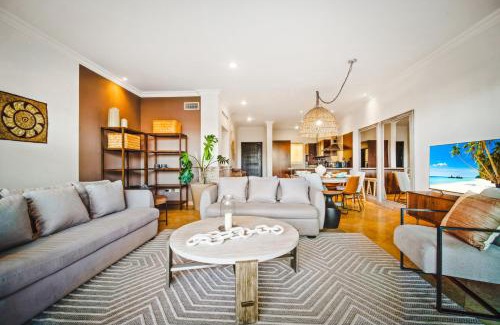 El Medano Ejidal Apartment | Casa Cascada Cabo Poolside Retreat, Minutes from Beach!