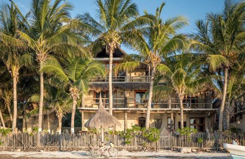 Isla Holbox Hotel | CASA CAT BA Beachfront Boutique Hotel
