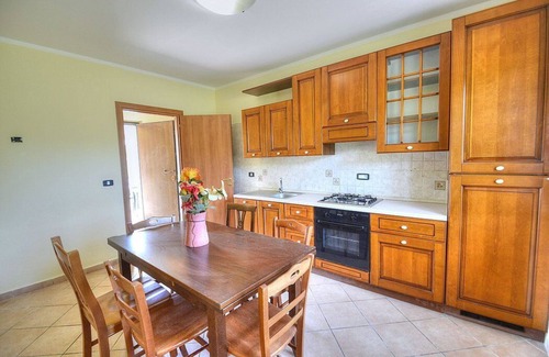 Ascea House | Casa Clelia B: A cozy and welcoming apartment surrounded by the greenery.