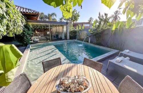 Passo de Camaragibe House | Casa com piscina aquecida, cozinheira, 30m do mar
