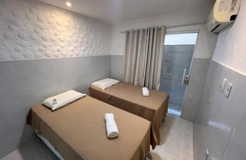 Ossos Apartment | Casa com piscina a 70 metros do mar