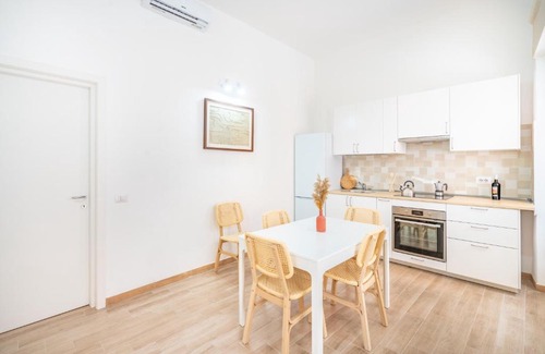 Cagliari Apartment | Casa con Terrazza . Villanova Centro Storico