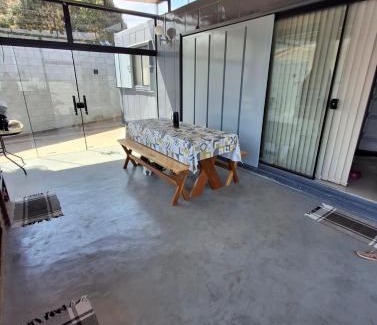 Lavrinhas Apartment | Casa Container Jacu