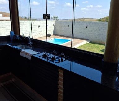 Lavrinhas Apartment | Casa Container Jacu