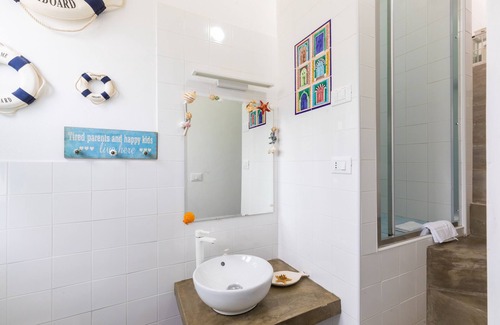 Villanova Apartment | Casa Corallo | Cozy apartment 10 meters from the sea