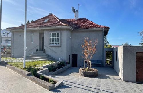 Heimar House | Casa Dísa - Dreams, A Boutique Guesthouse in Reykjavik City`s Central Park and Botanical Garden in Laugardalur, Hot-Spring-Valley