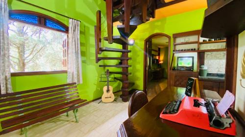 Jardim Flamboyant House | Casa de Campo - Condomínio Arco Íris