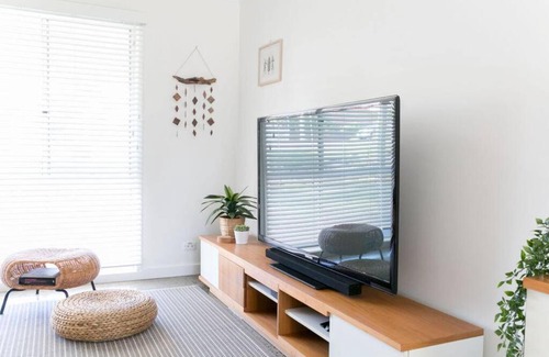 Pottsville House | Casa Del Mar 6 - Walk to Pottsville Beach!