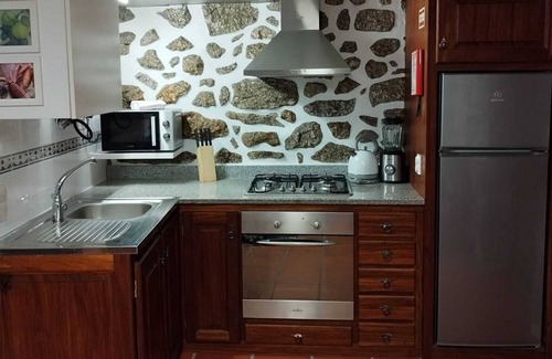 Gondufe House | CASA DO COSTEIRO BY ALMASTAY Near P.d.Lima, Incred.wiews, Swimming Pool. Nature